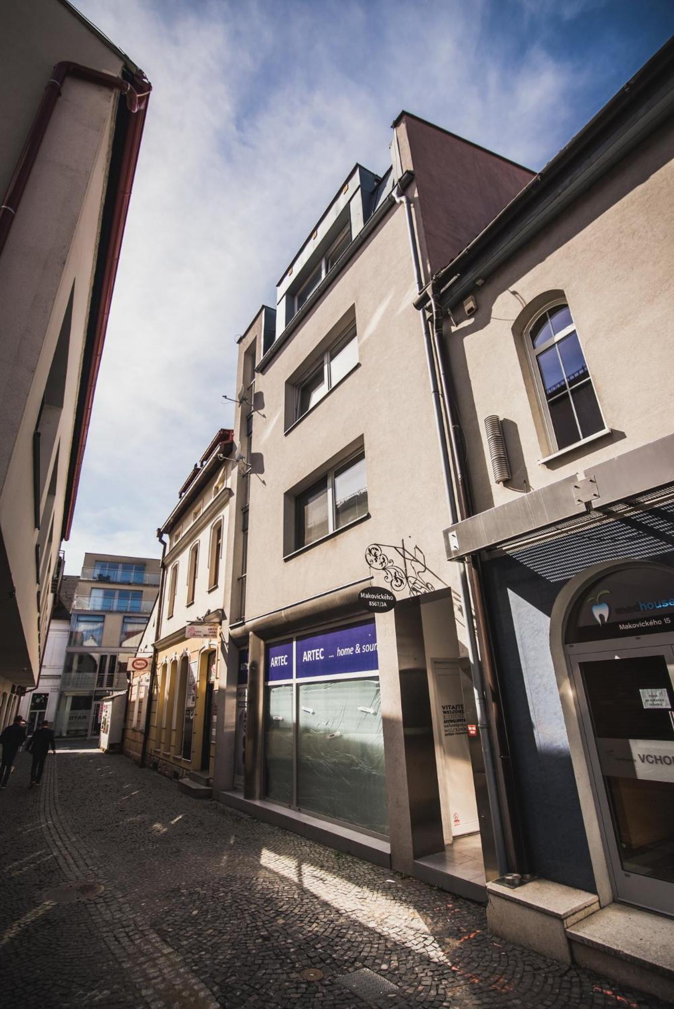Zara Luxury Apartments The Absolute Center Of Zilina Bagian luar foto