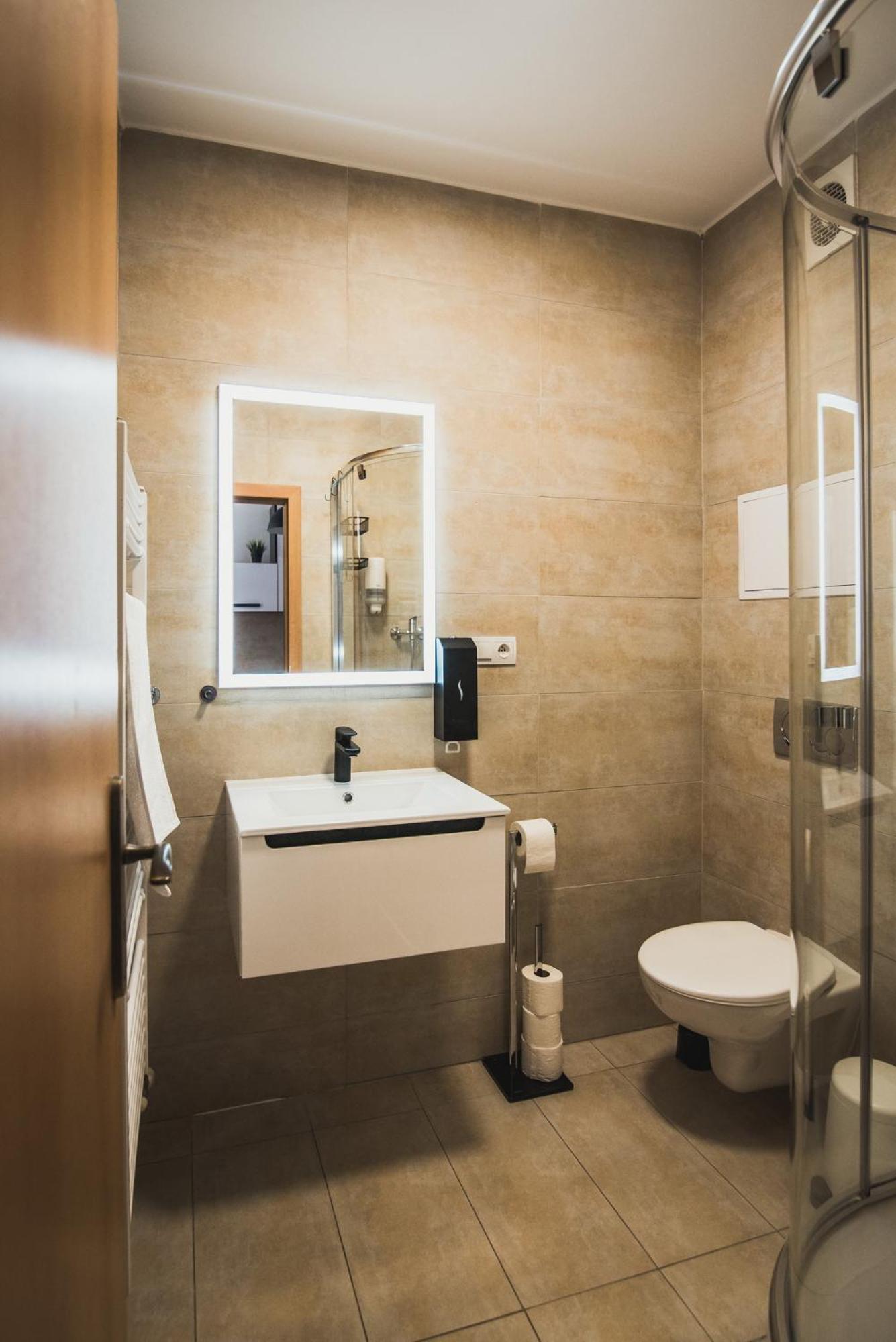 Zara Luxury Apartments The Absolute Center Of Zilina Bagian luar foto