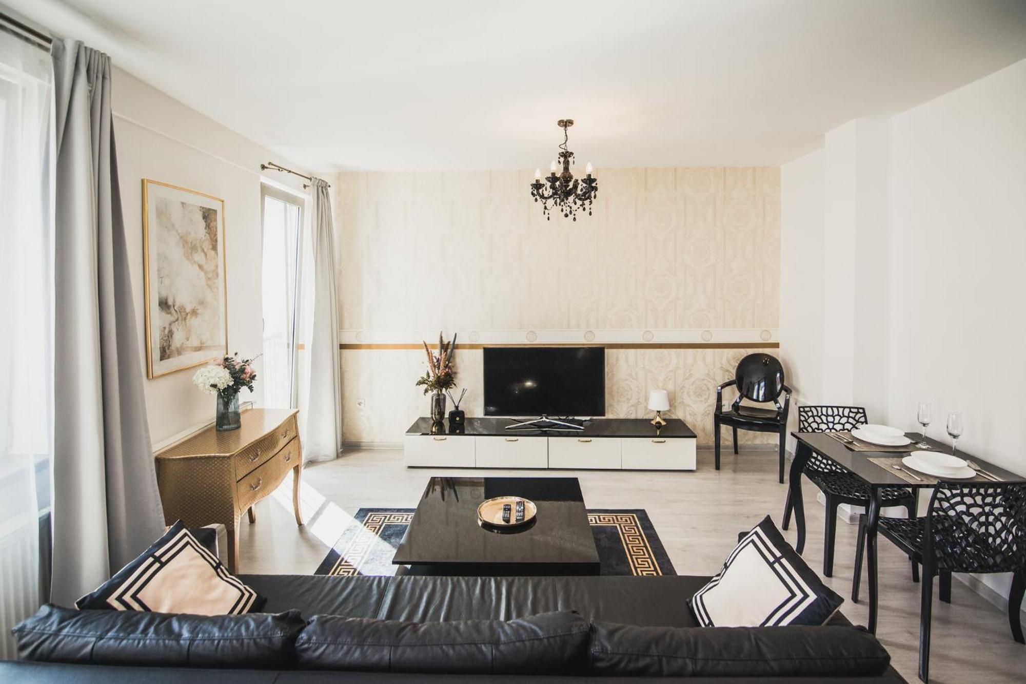 Zara Luxury Apartments The Absolute Center Of Zilina Bagian luar foto