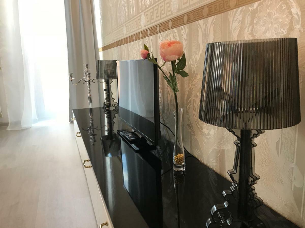 Zara Luxury Apartments The Absolute Center Of Zilina Bagian luar foto